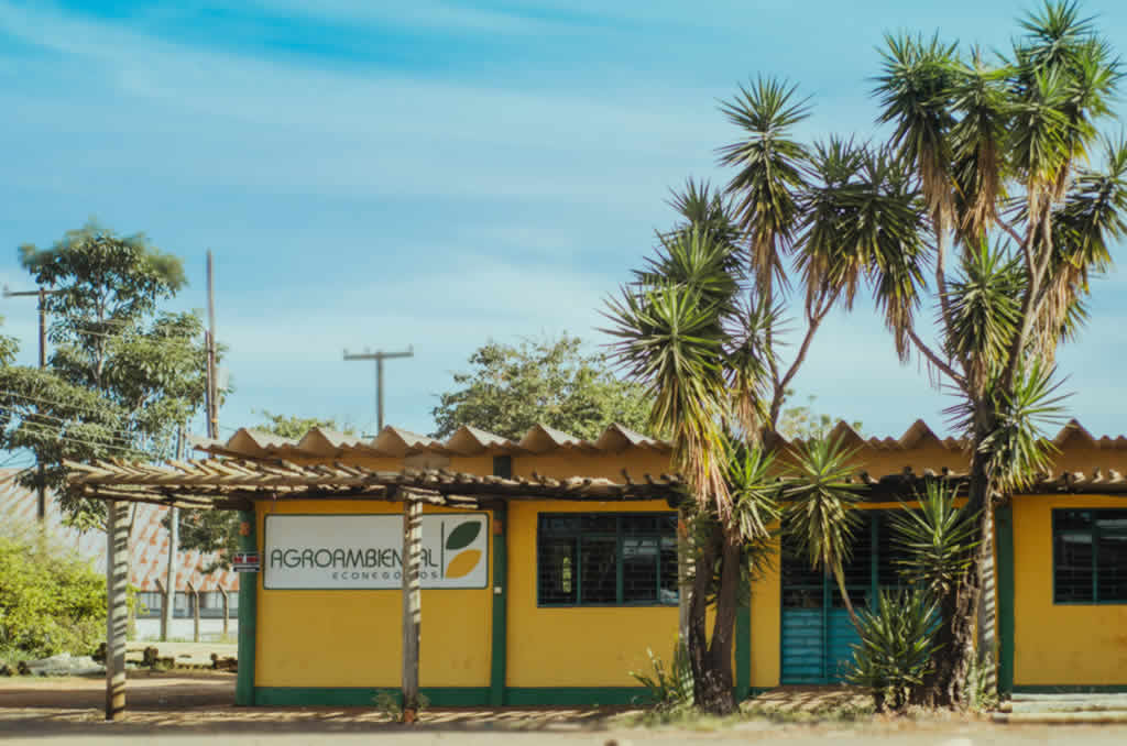 Fachada da sede da empresa Usina Agroambiental Econegócios